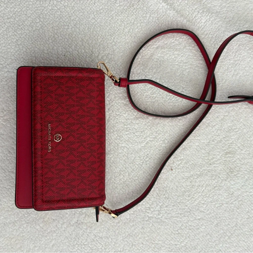 Michael Kors Scarlet Crossbody Bag - Picture 1 of 4